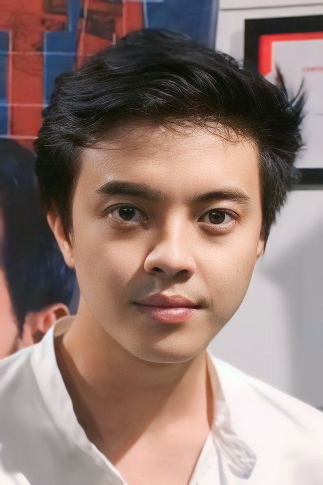 Bisma Karisma's poster