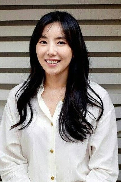 Park Ji-yeon's poster