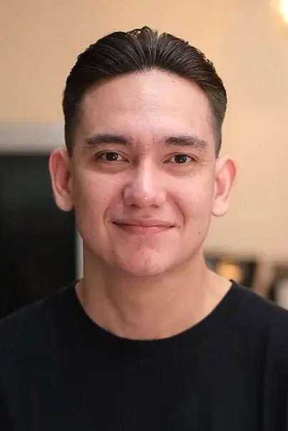 Adipati Dolken's poster