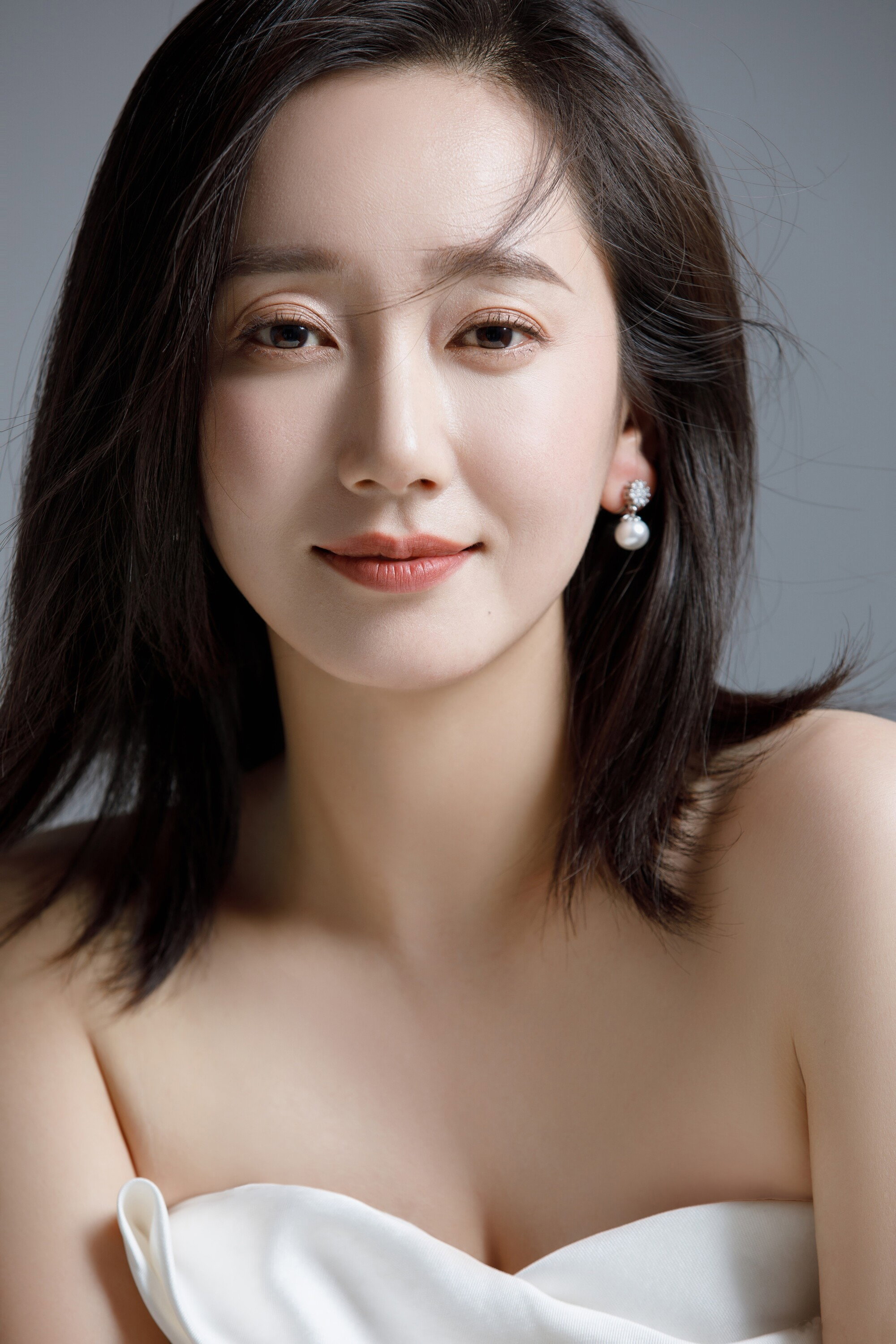 Dong Qing's poster
