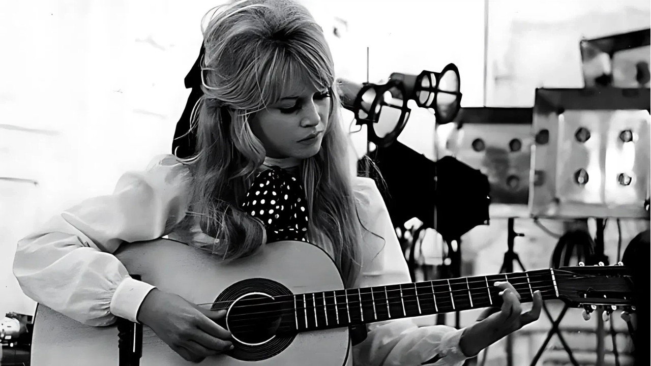 Brigitte Bardot : Divine B.B.'s poster