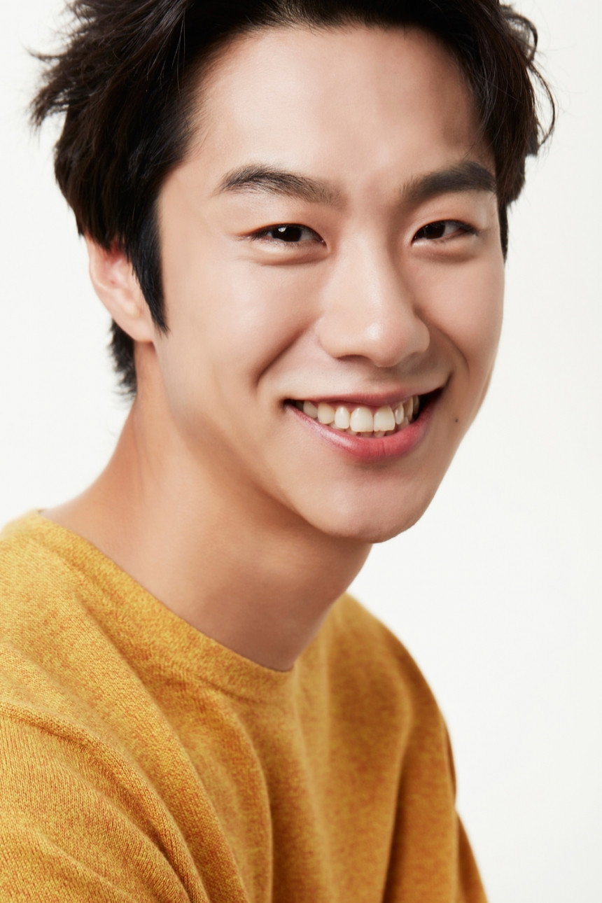 Sim Hee-seop's poster