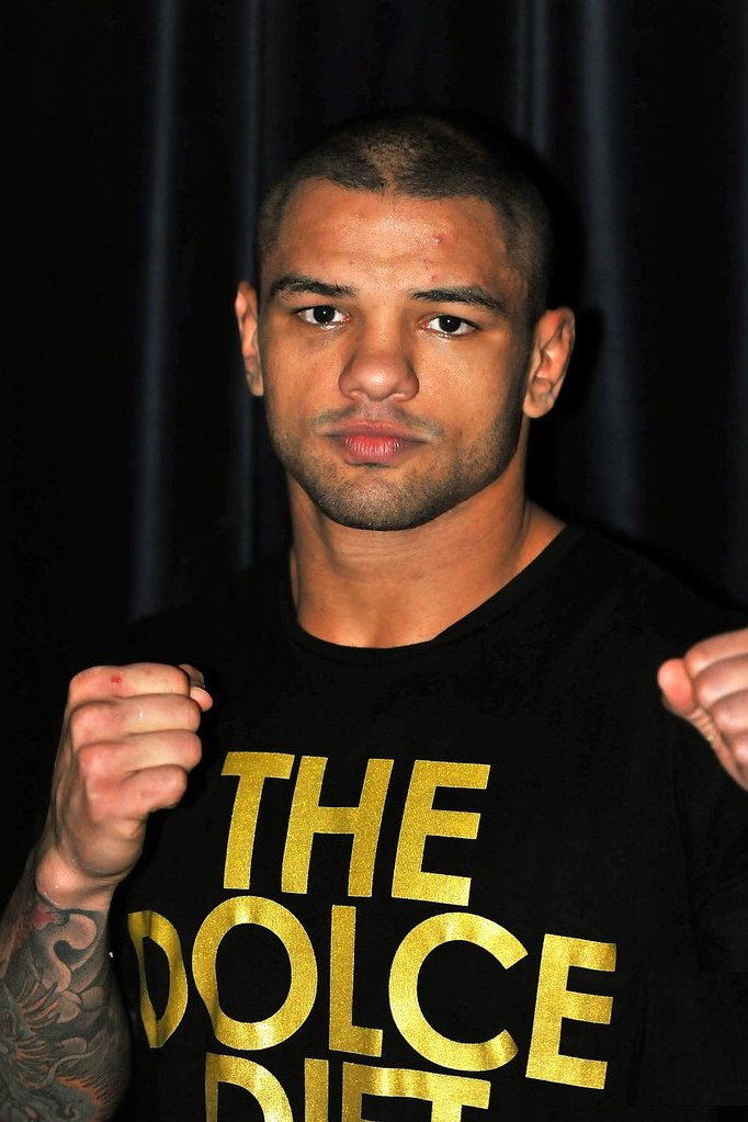 Thiago Alves's poster