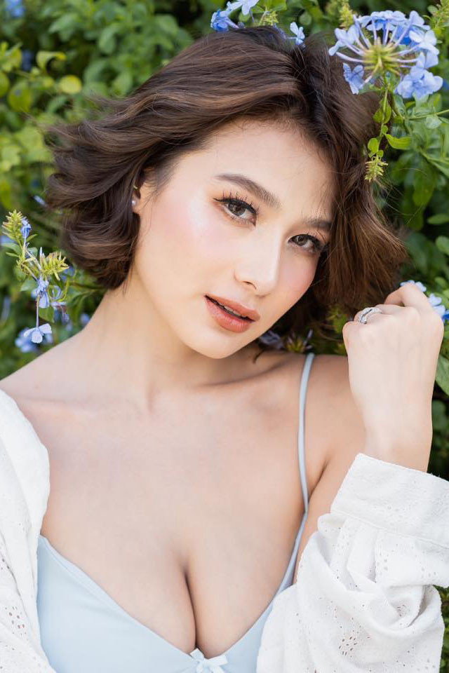 Liezel Lopez's poster