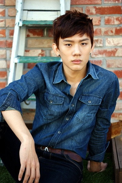 Baek Seung-do's poster