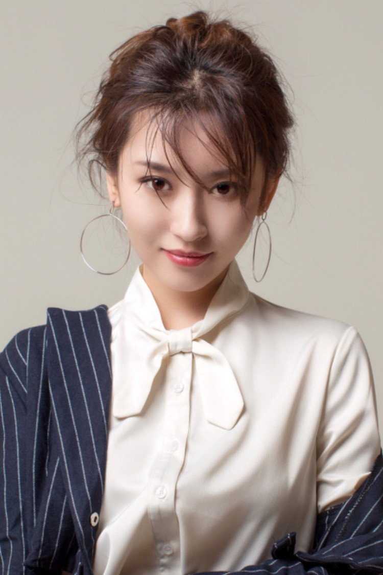Du Yutong's poster