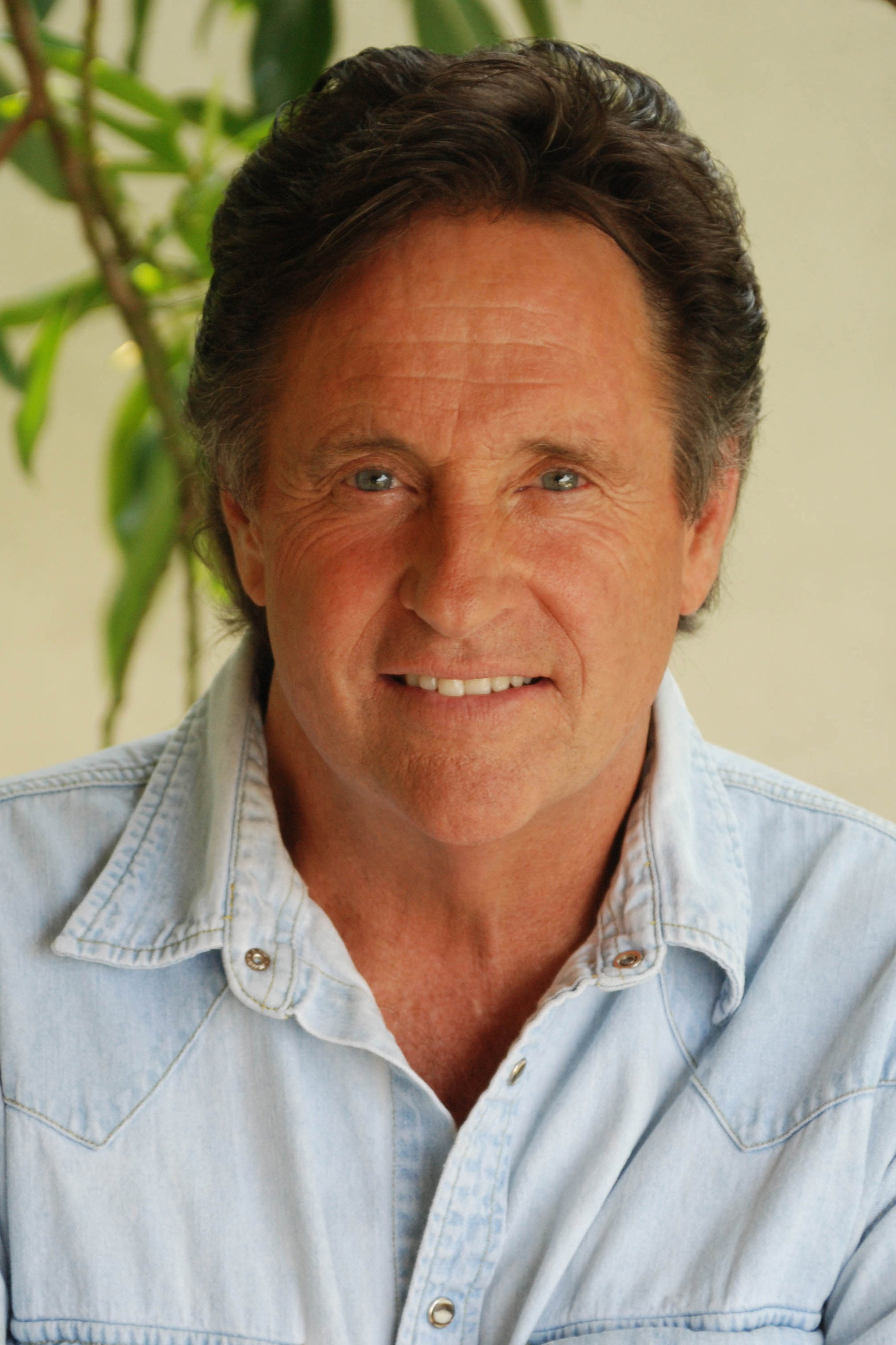 Robert Hays's poster