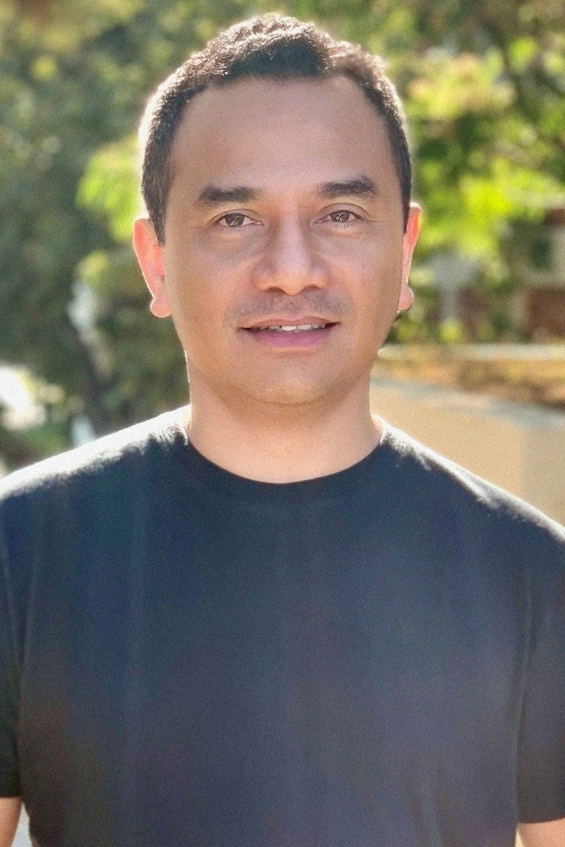 Yam Laranas's poster