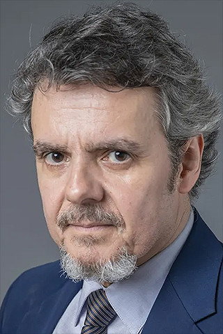 Cássio Gabus Mendes's poster