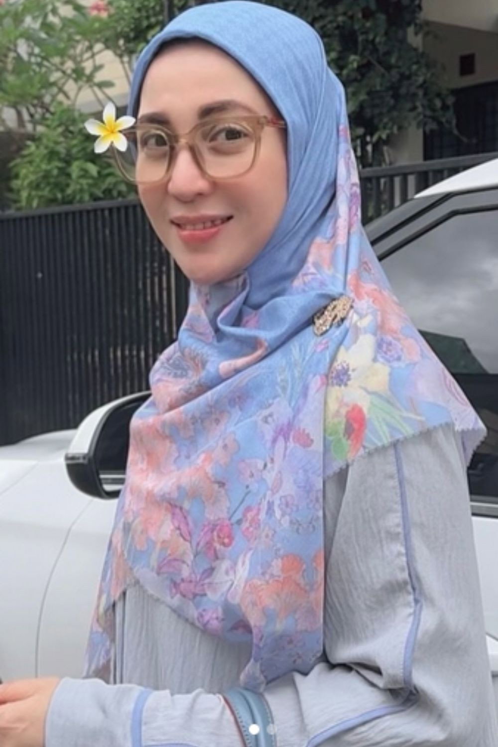 Devi Permatasari's poster