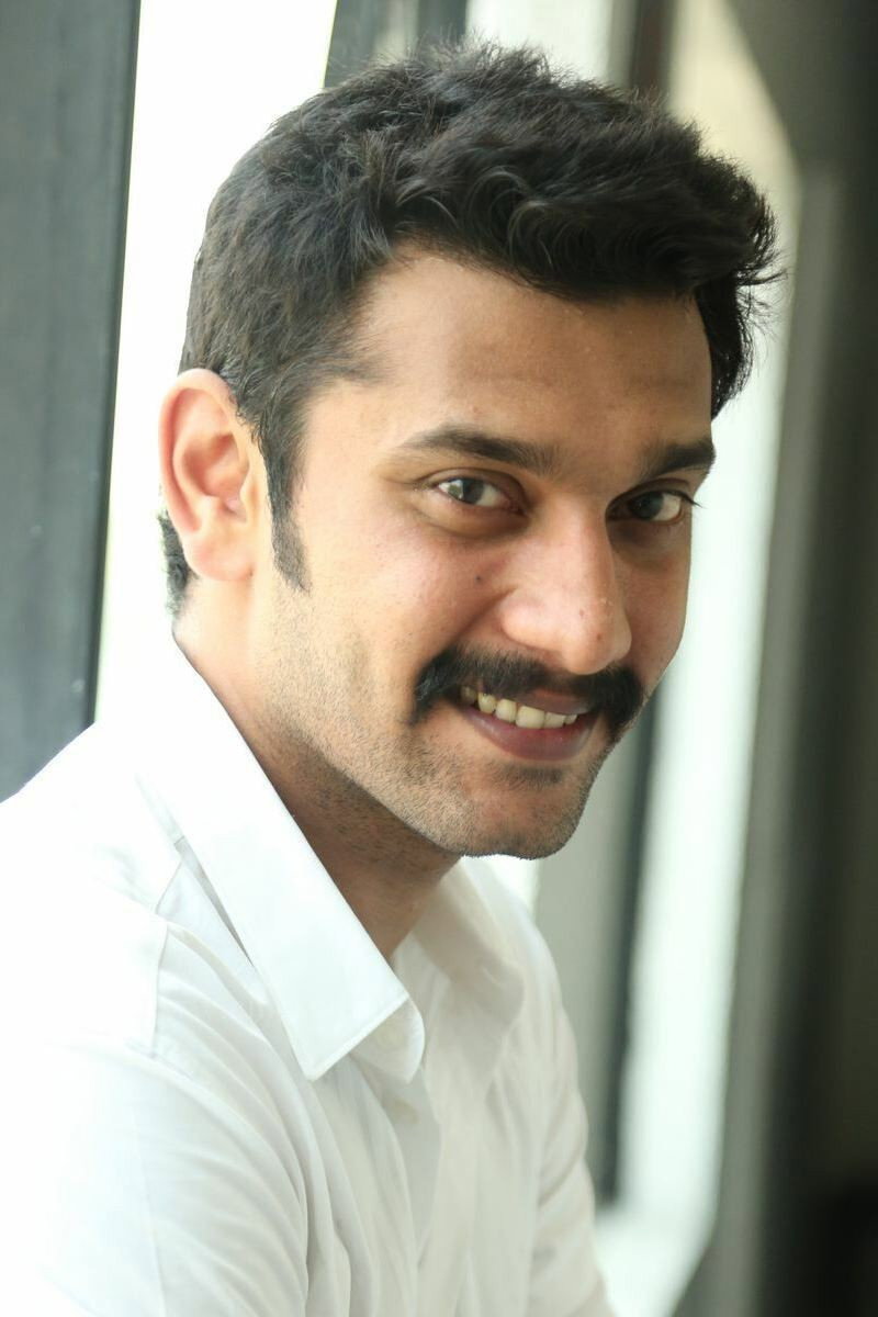 Arulnithi's poster