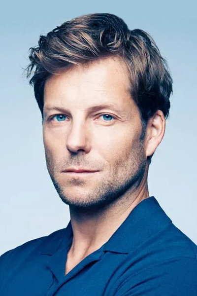 Jamie Bamber's poster