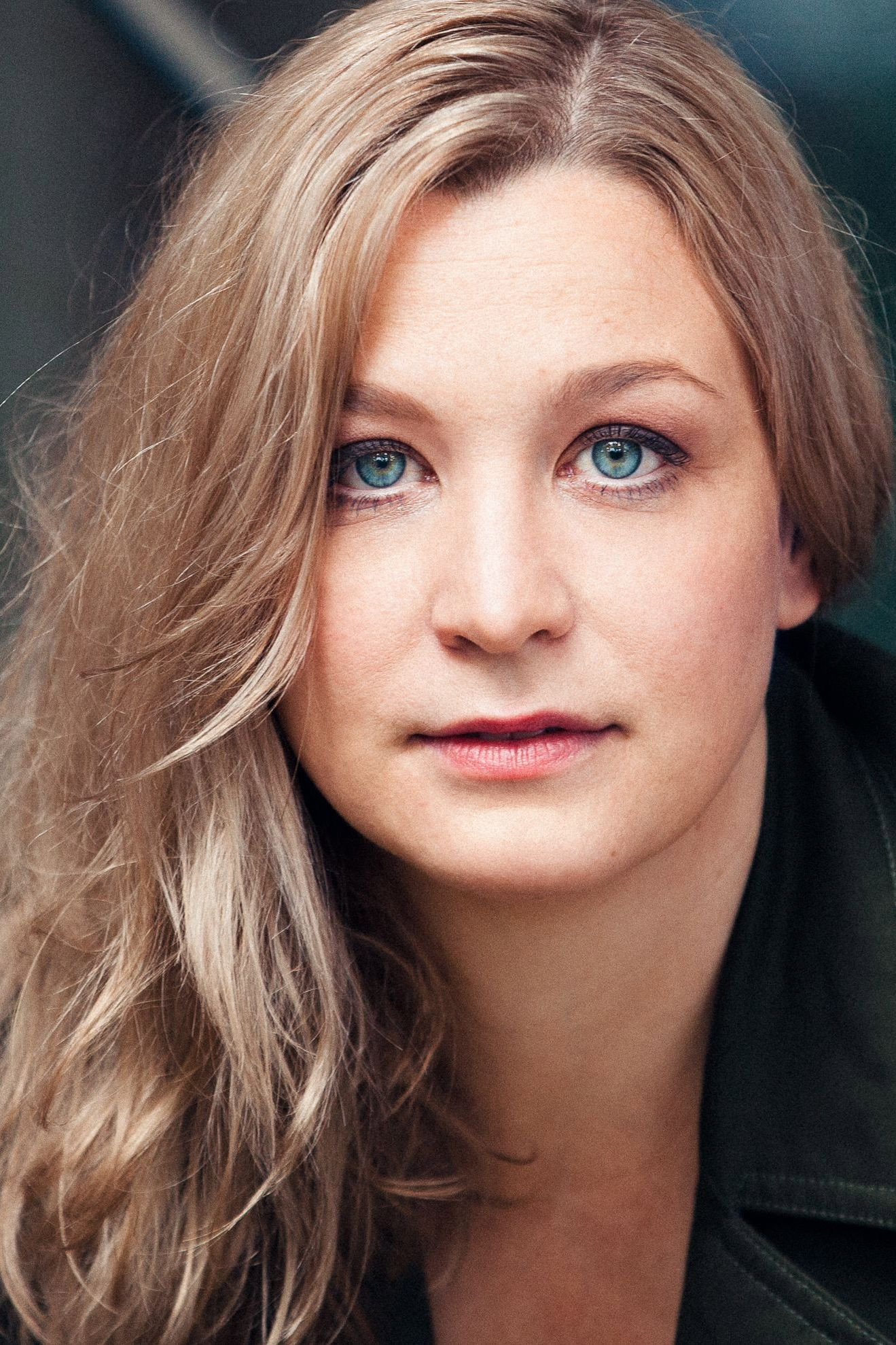 Anna König's poster