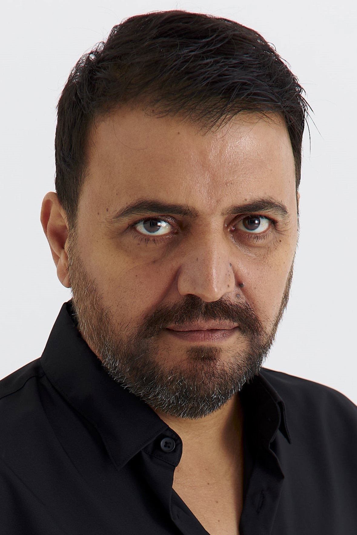 Şinasi Yurtsever's poster