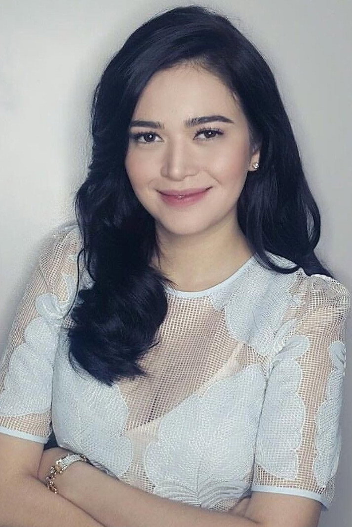 Bela Padilla's poster