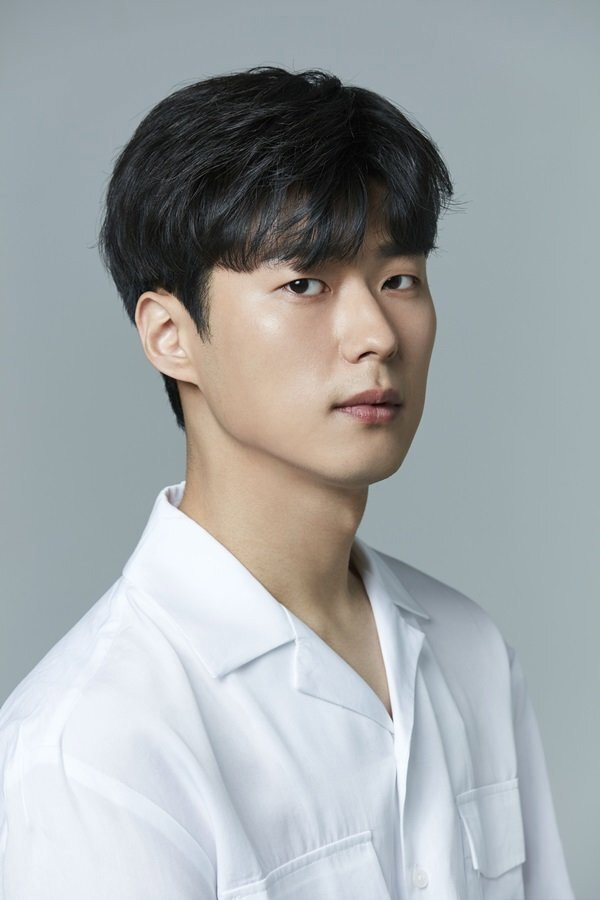 Ahn Dong-gu's poster