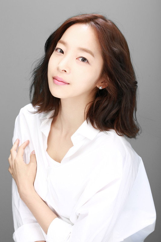 Hann E-seo's poster