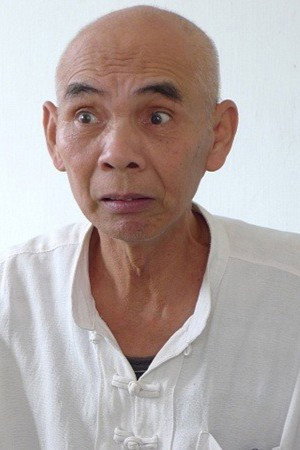 Duy Hậu's poster