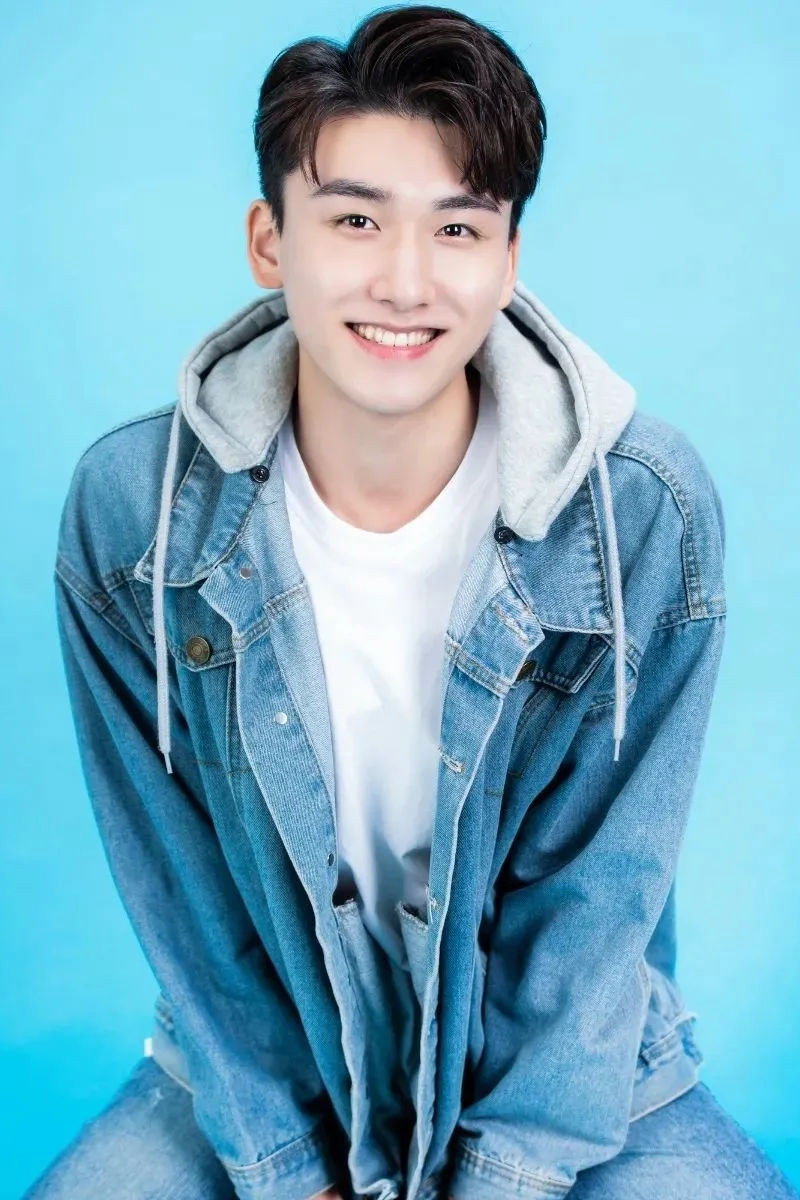 Kang Han-byul's poster