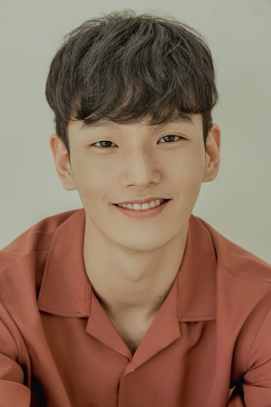 Shin Jae-whi's poster