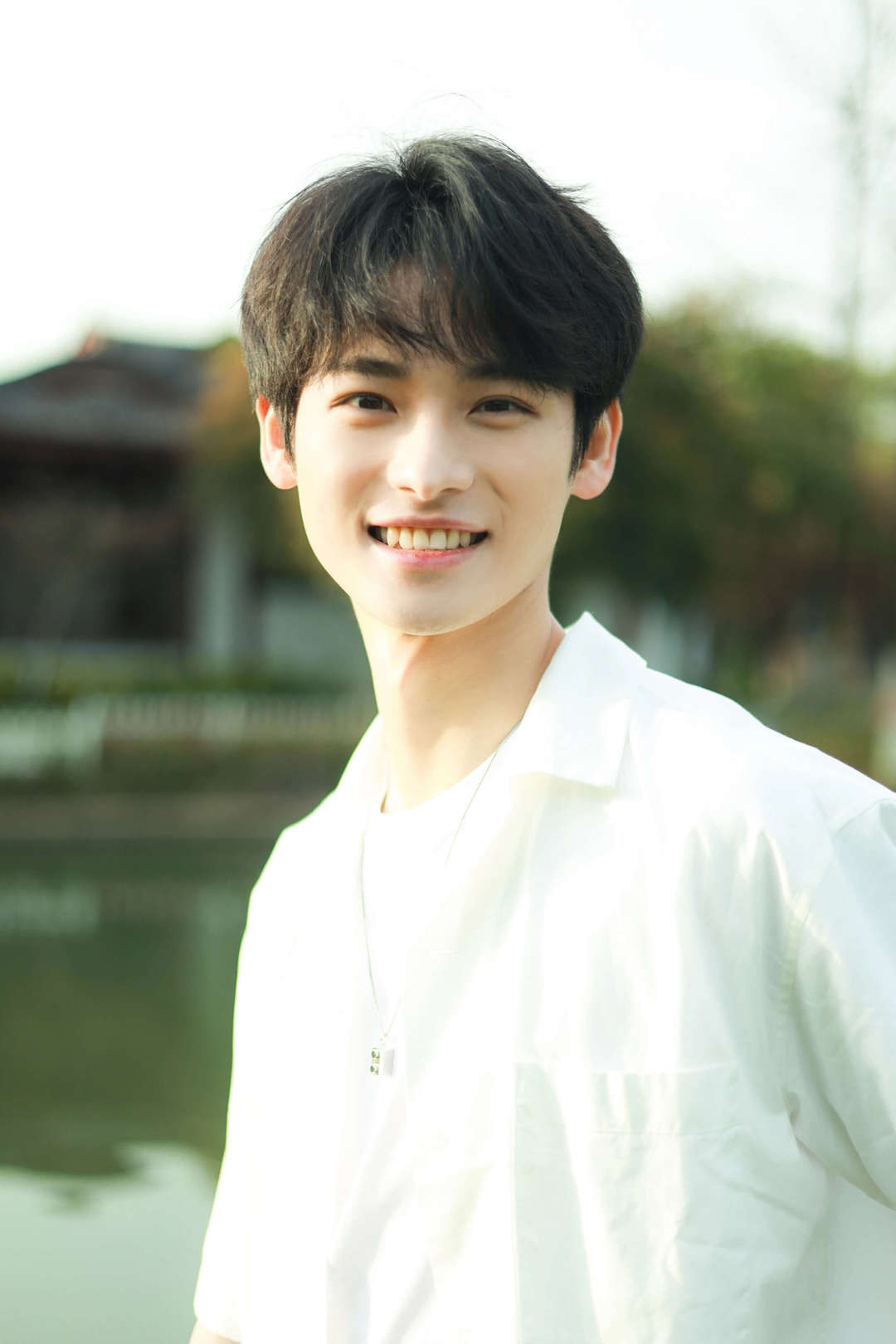 Quan Yilun's poster