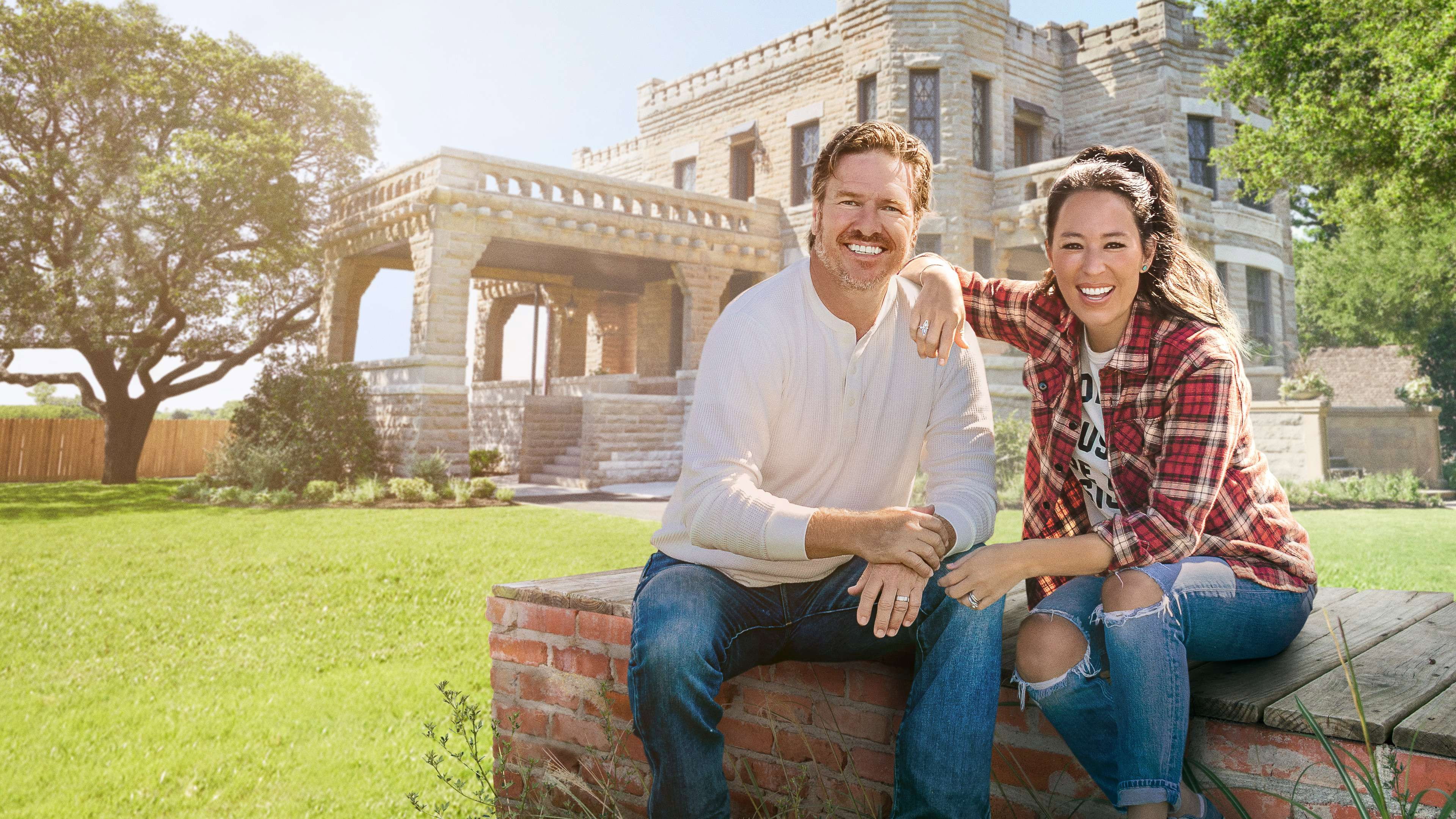 Fixer Upper: The Castle's poster