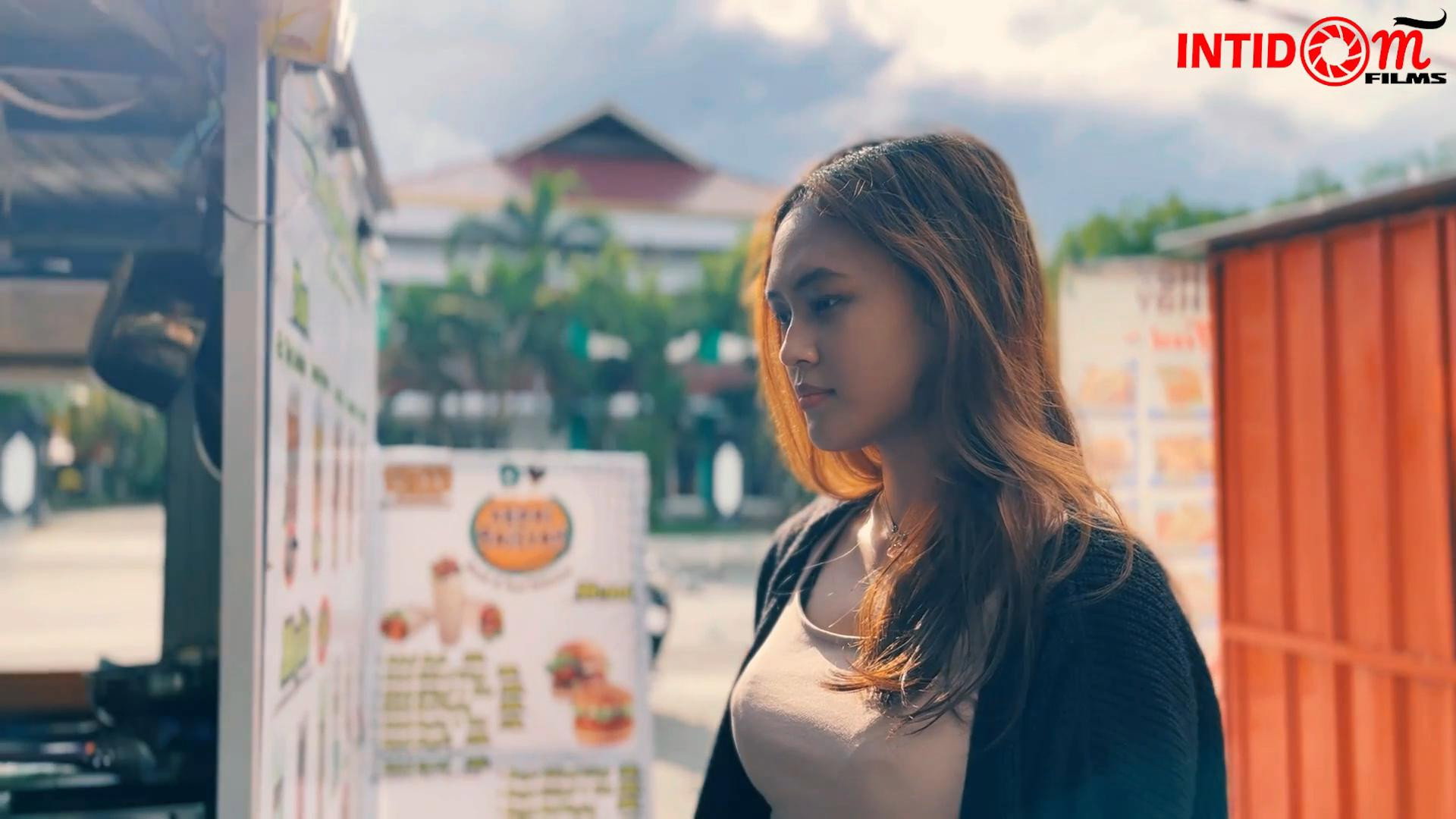 Mengintai's poster