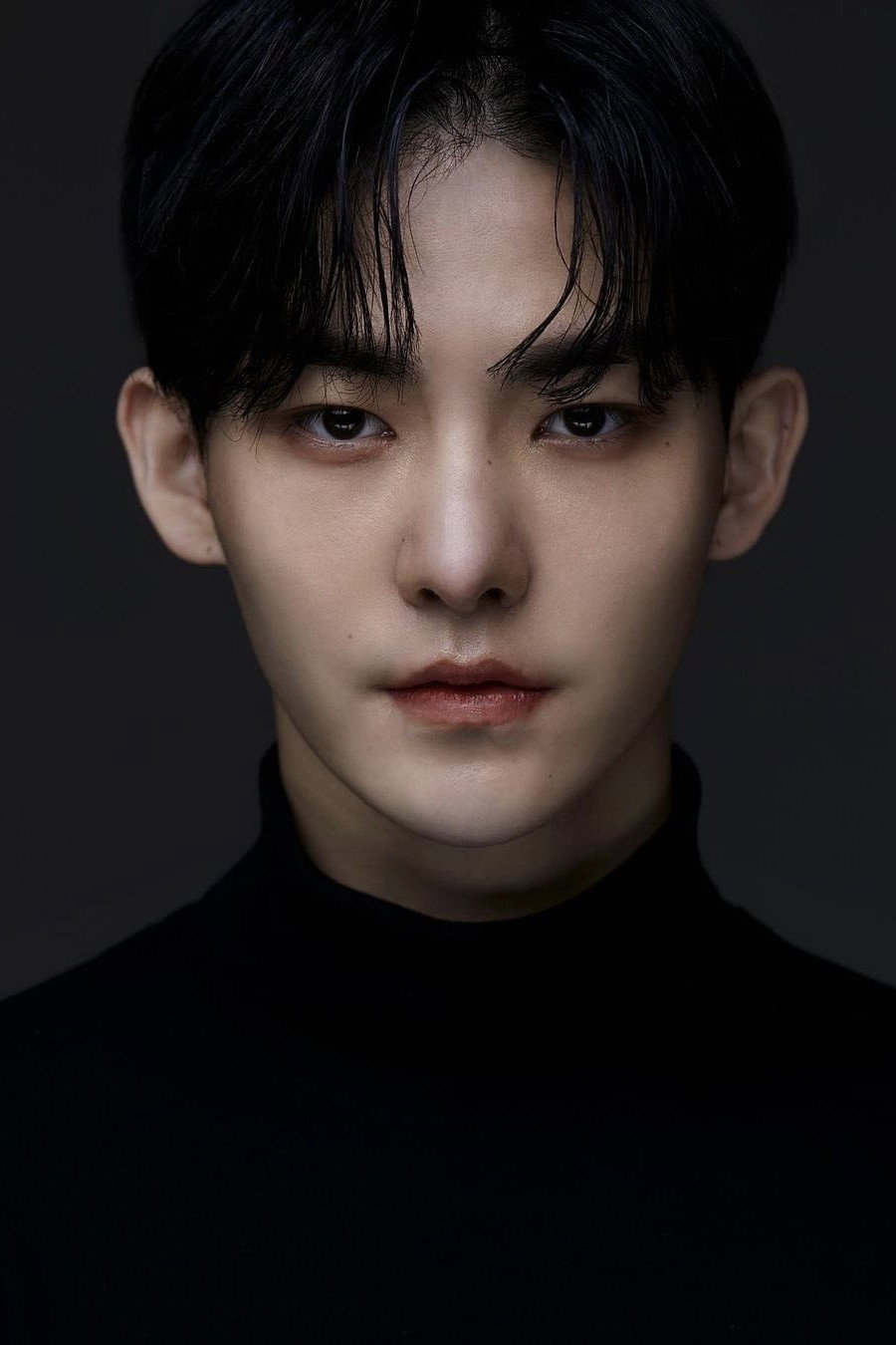 Hur Hyun-jun's poster