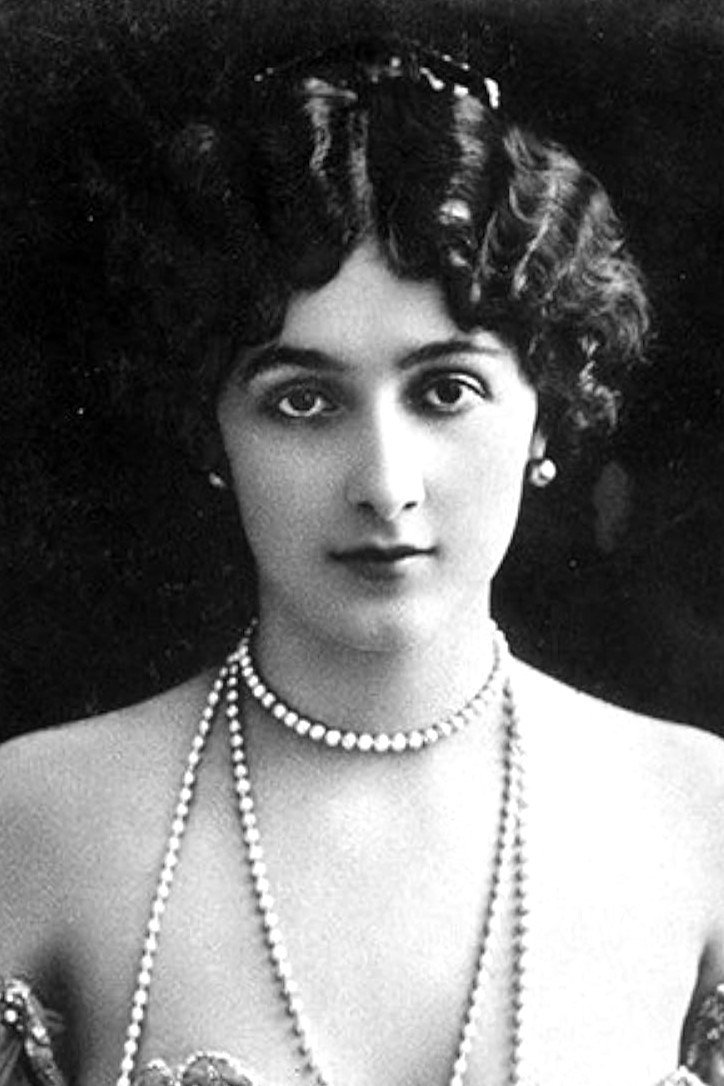 Lina Cavalieri's poster