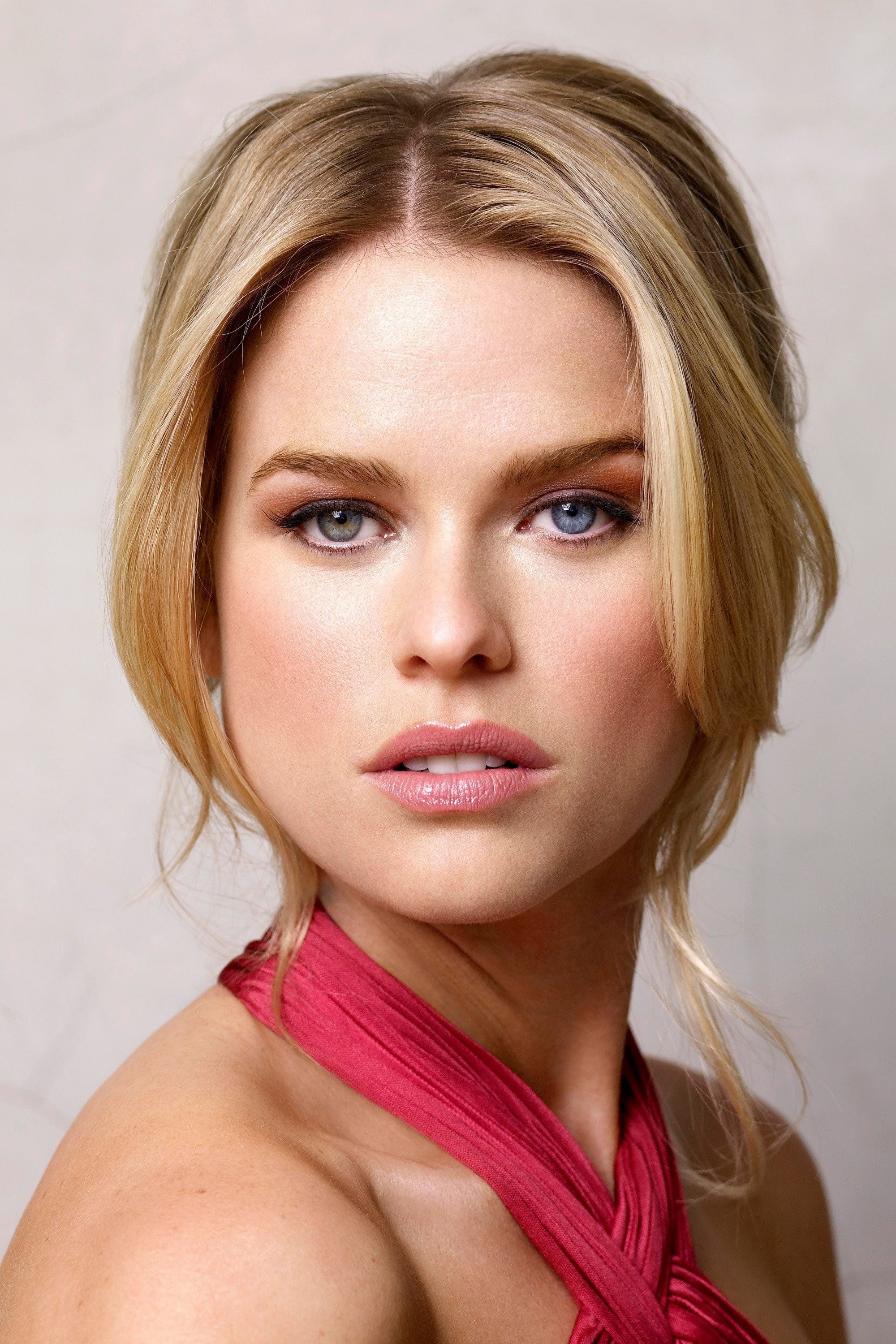 Alice Eve's poster