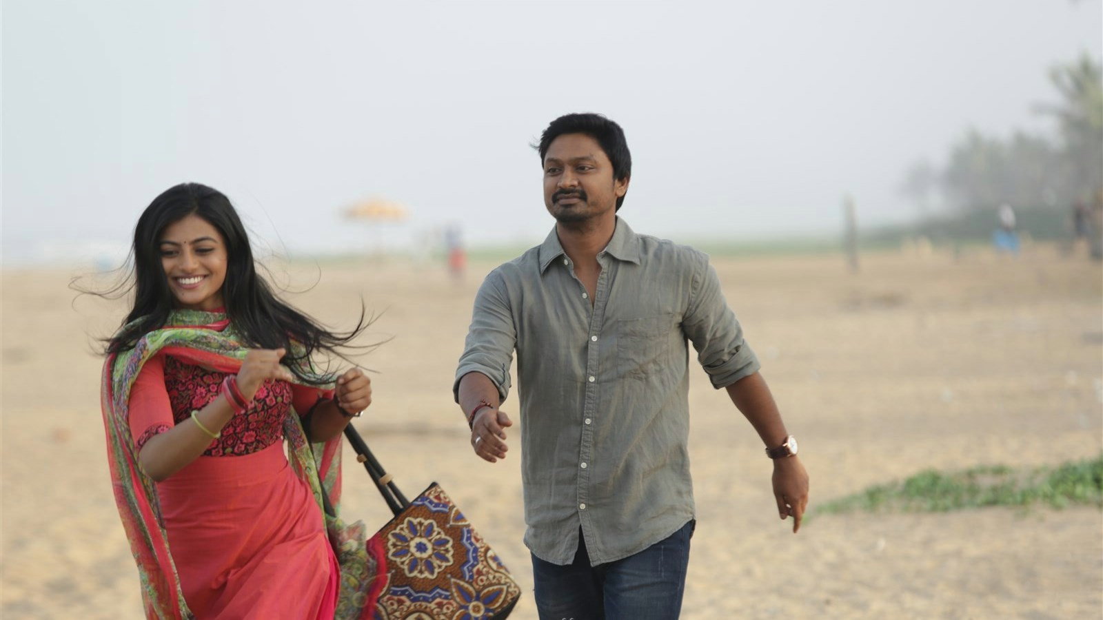 Pandigai's poster