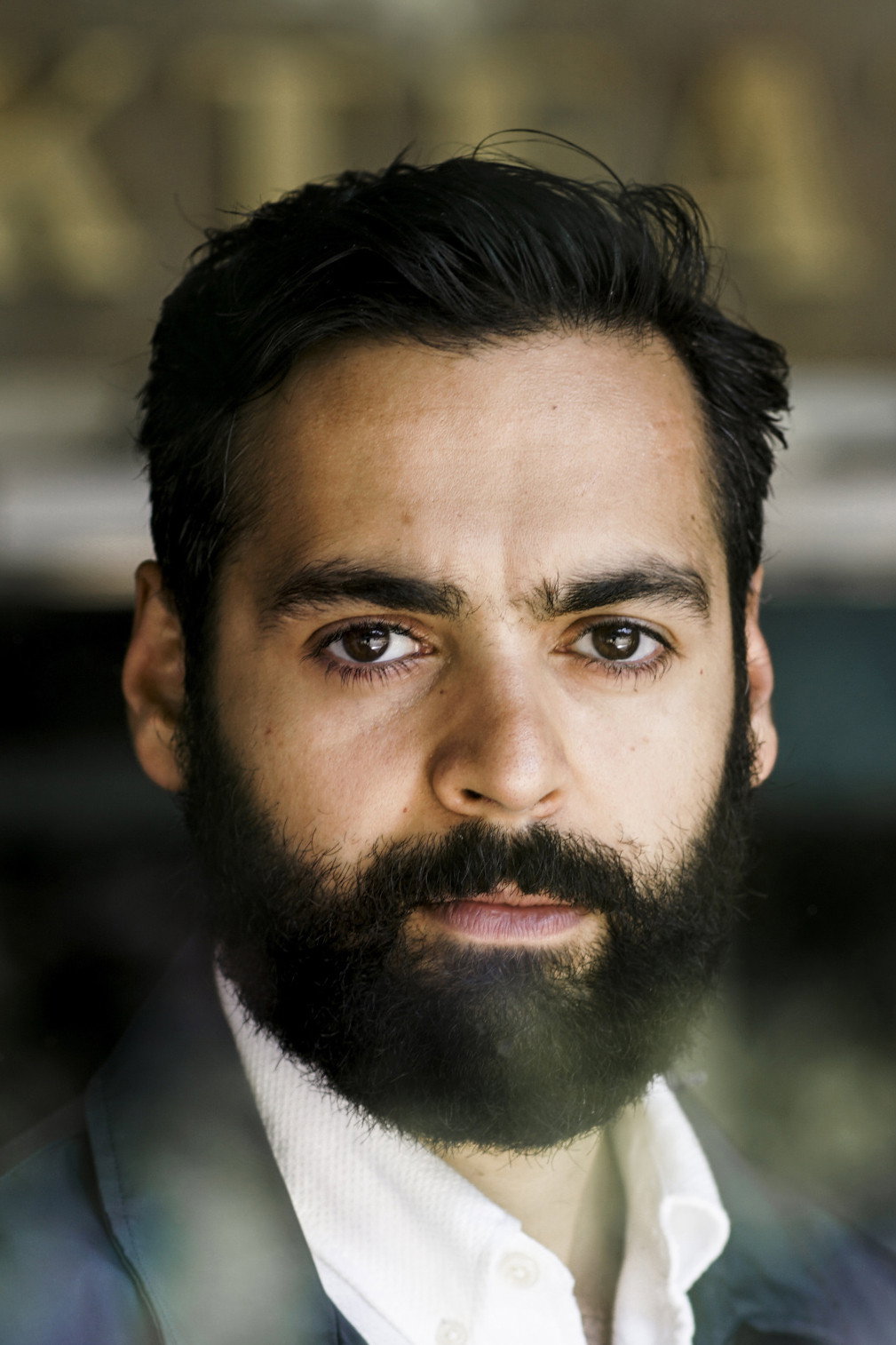 Ardalan Esmaili's poster