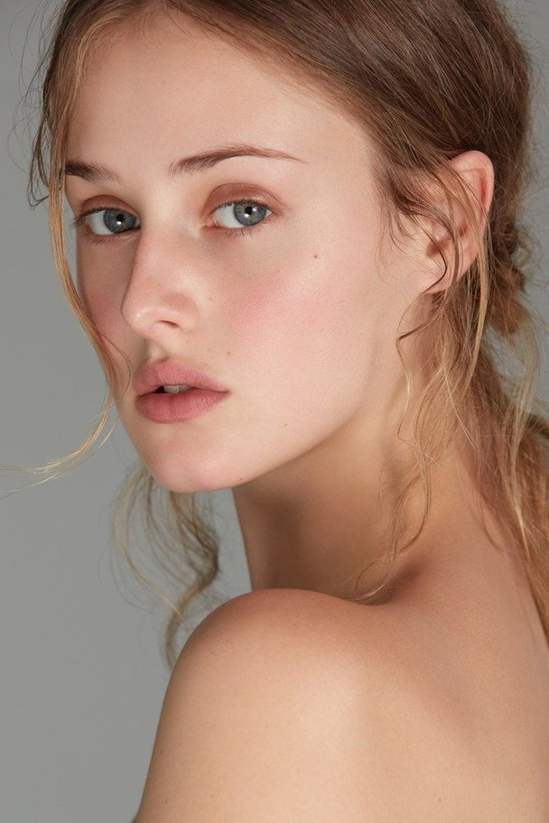 Anna van Patten's poster
