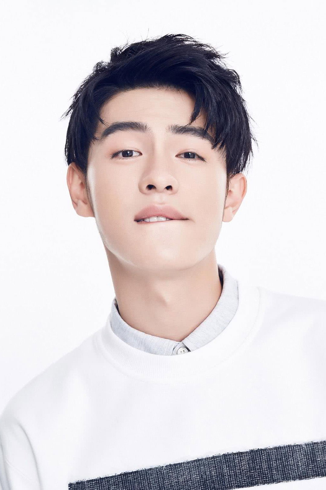 He Derui's poster