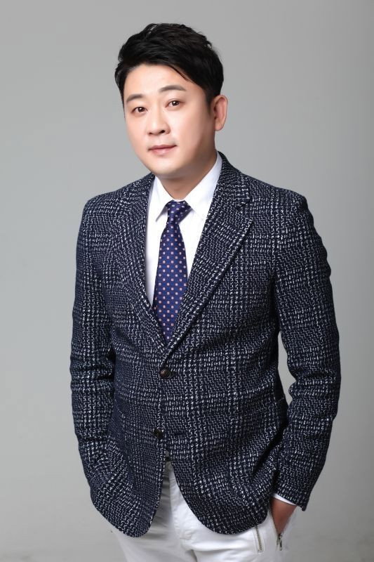 Yoo Dong-kyun's poster