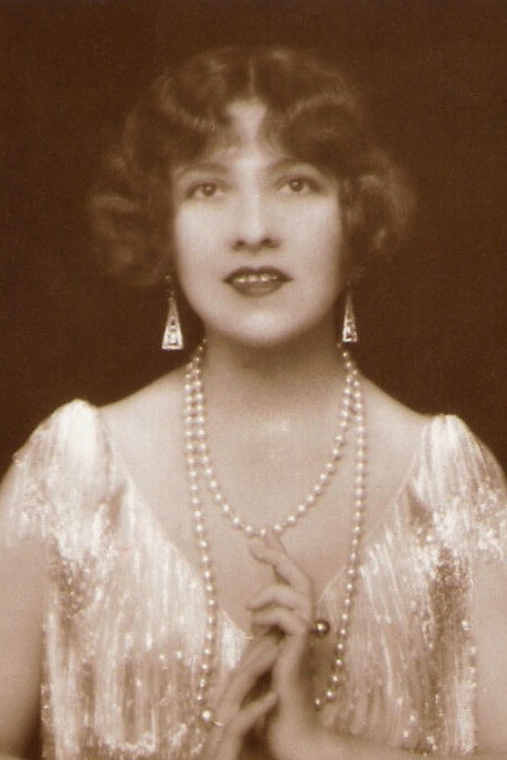 Lucy Doraine's poster