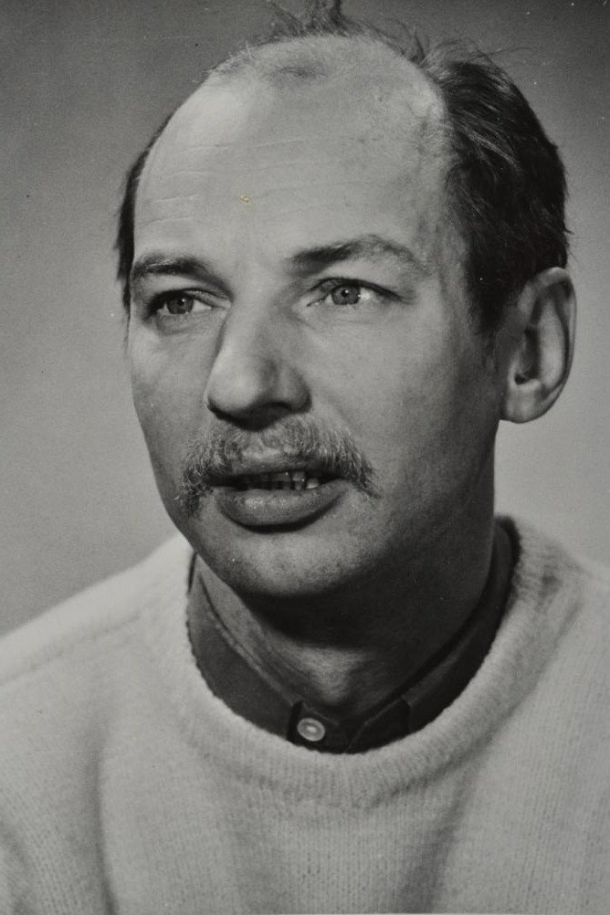 Väino Laes's poster