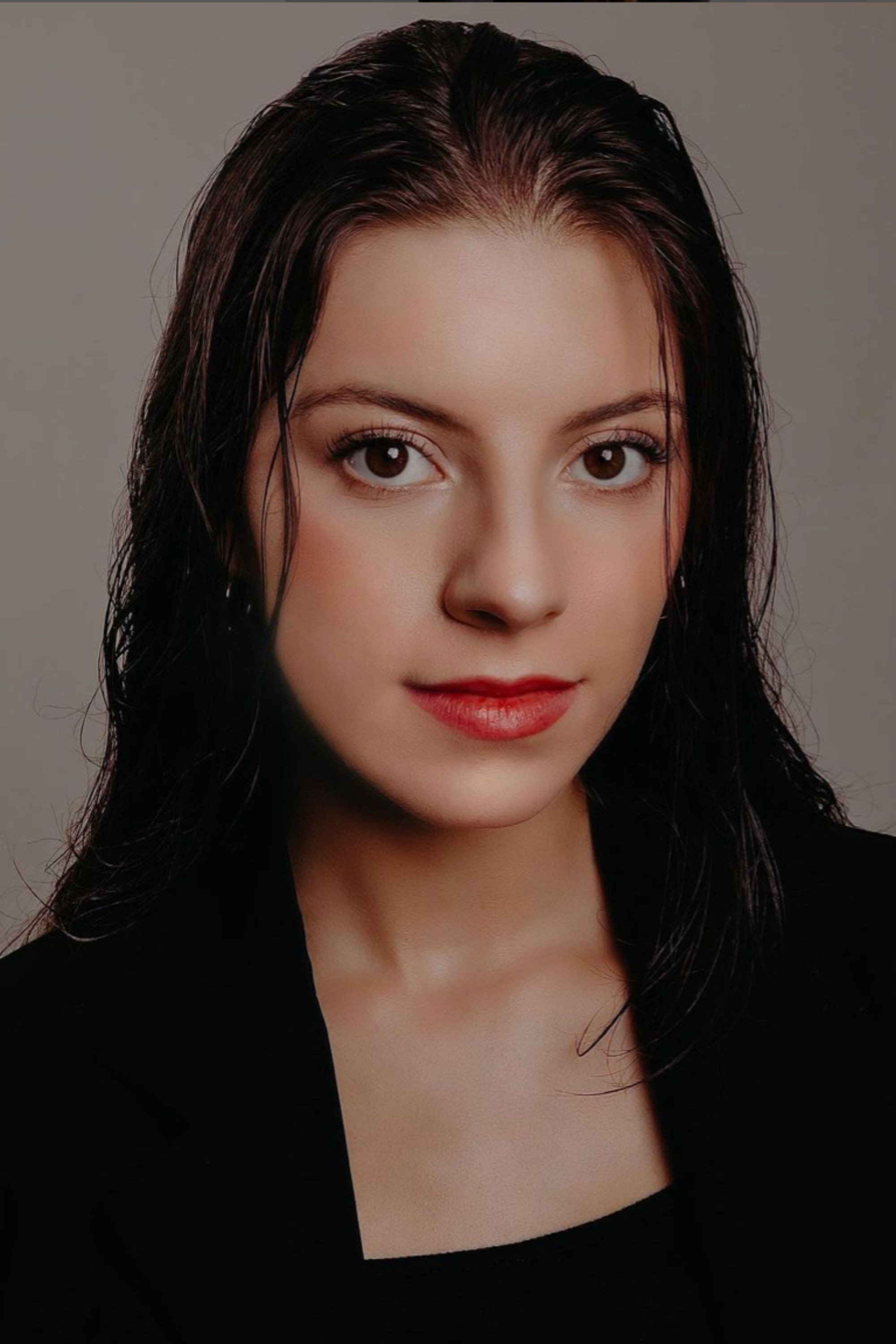 Eduarda Deffaci's poster