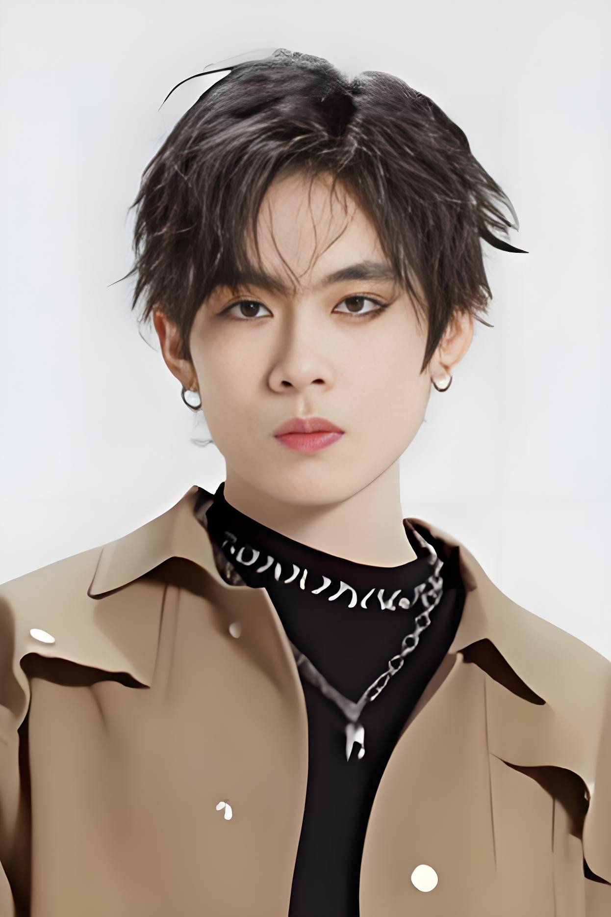 德智's poster