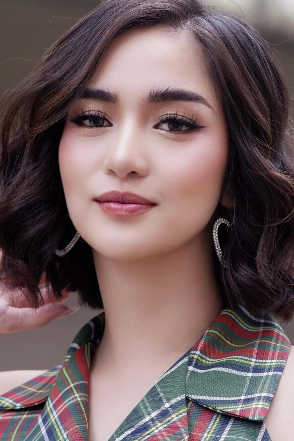 Charlie Dizon's poster
