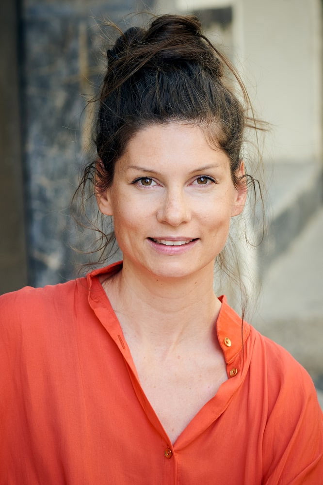Vera Bommer's poster
