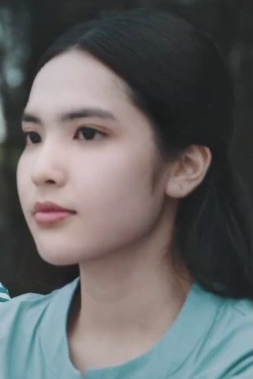 丁赵端仪's poster