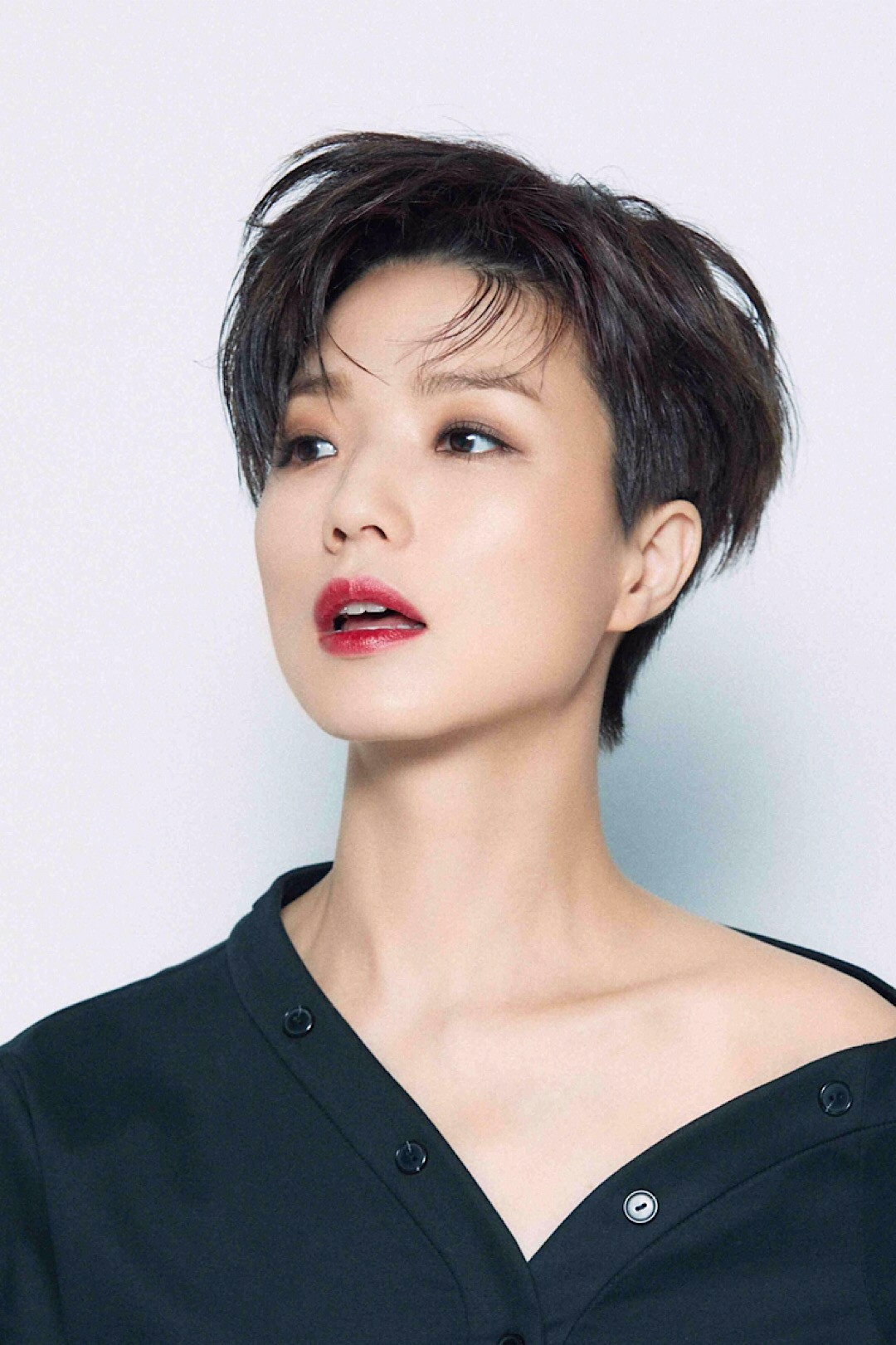 An Young-mi's poster