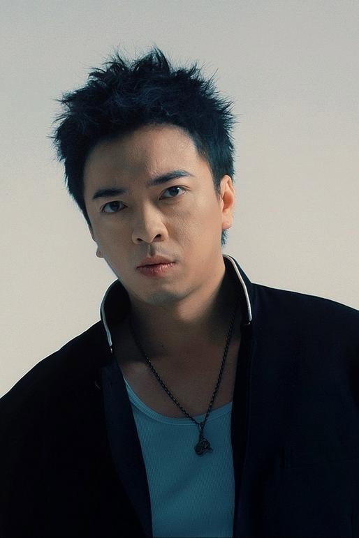 西奥's poster