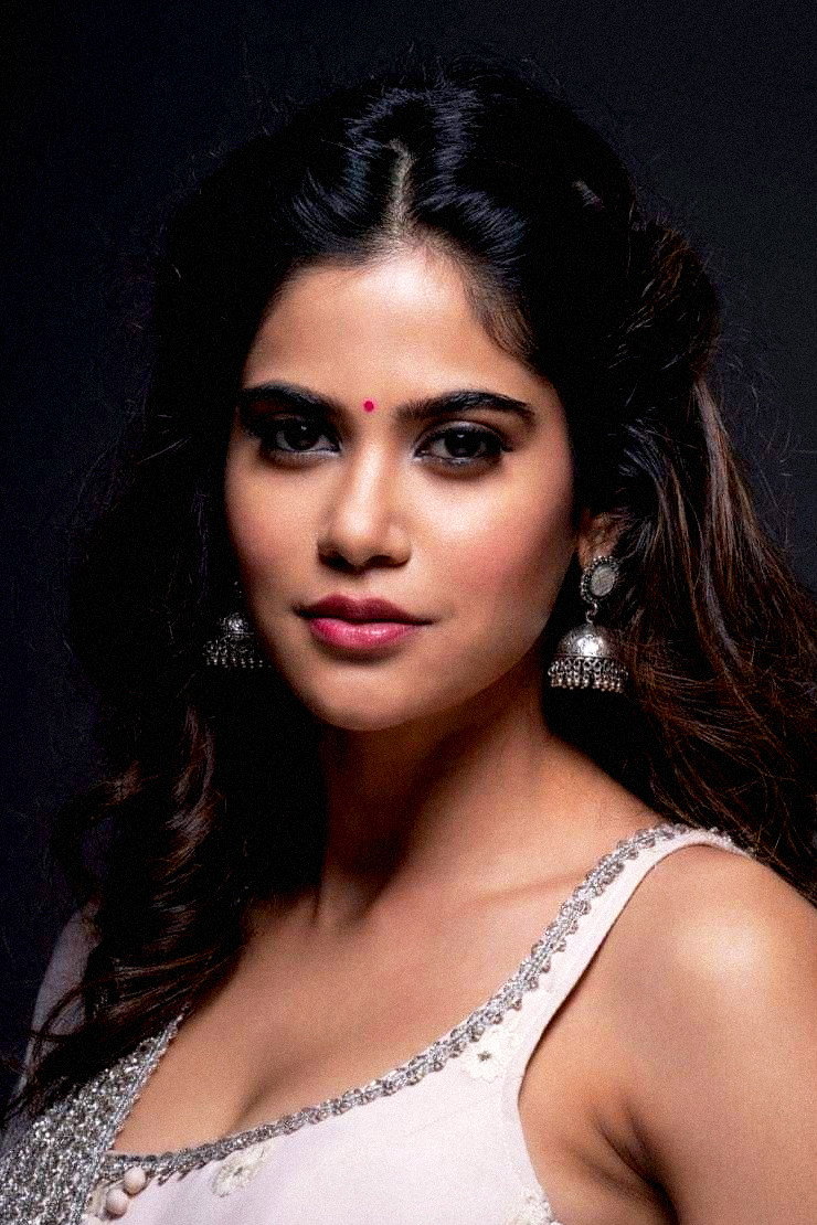 Aaditi Pohankar's poster