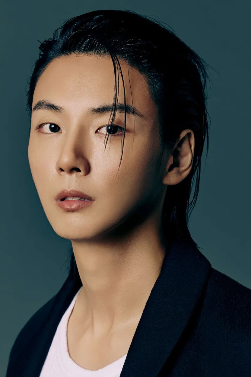 Yoon Shi-yoon's poster
