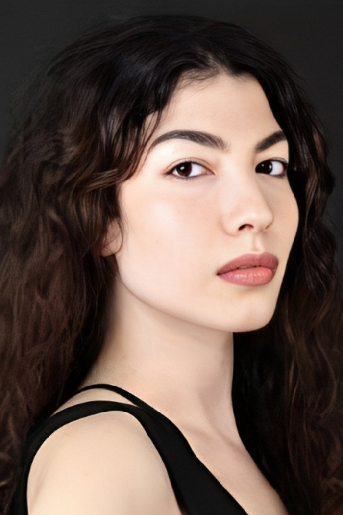 Alize Gördüm's poster