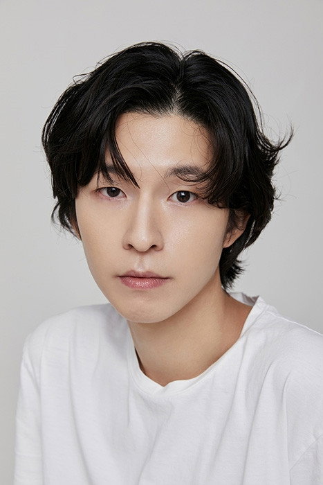 Hong Kyung's poster