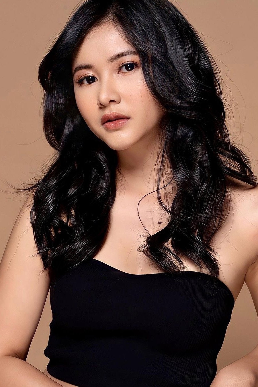 Adinda Azani's poster