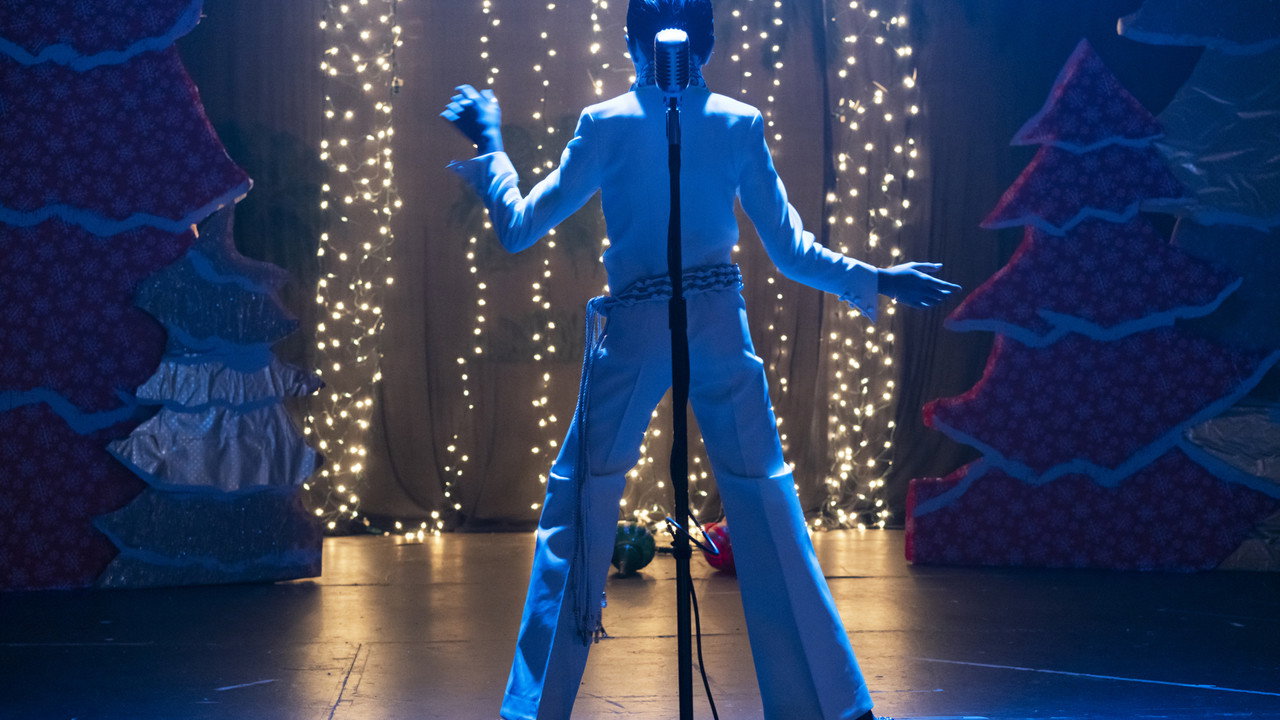 Graceland's poster